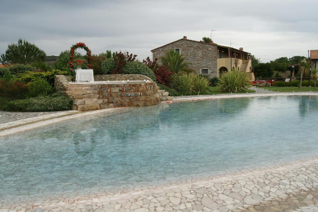 Agriturismo Gualdo Del Re Suvereto Kültér fotó